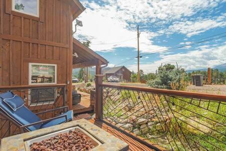 Cabin~Views~Heart Of Town~W&D~Fireplace~Kitchen Woodland Park Extérieur photo