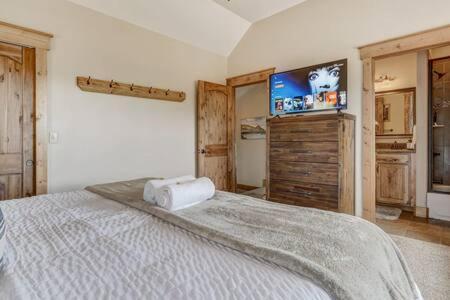 Cabin~Views~Heart Of Town~W&D~Fireplace~Kitchen Woodland Park Extérieur photo