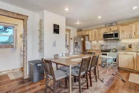 Cabin~Views~Heart Of Town~W&D~Fireplace~Kitchen Woodland Park Extérieur photo